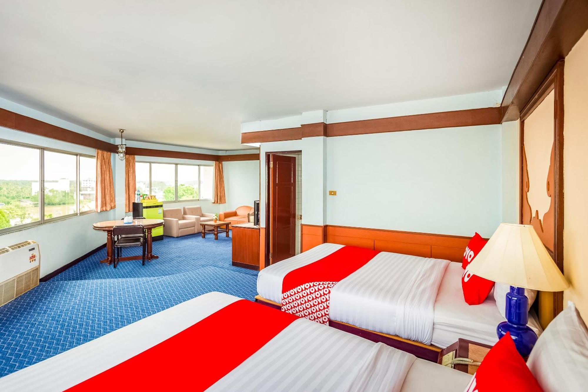 Oyo 441 Grand Thara Hotel Surat Thani Eksteriør bilde