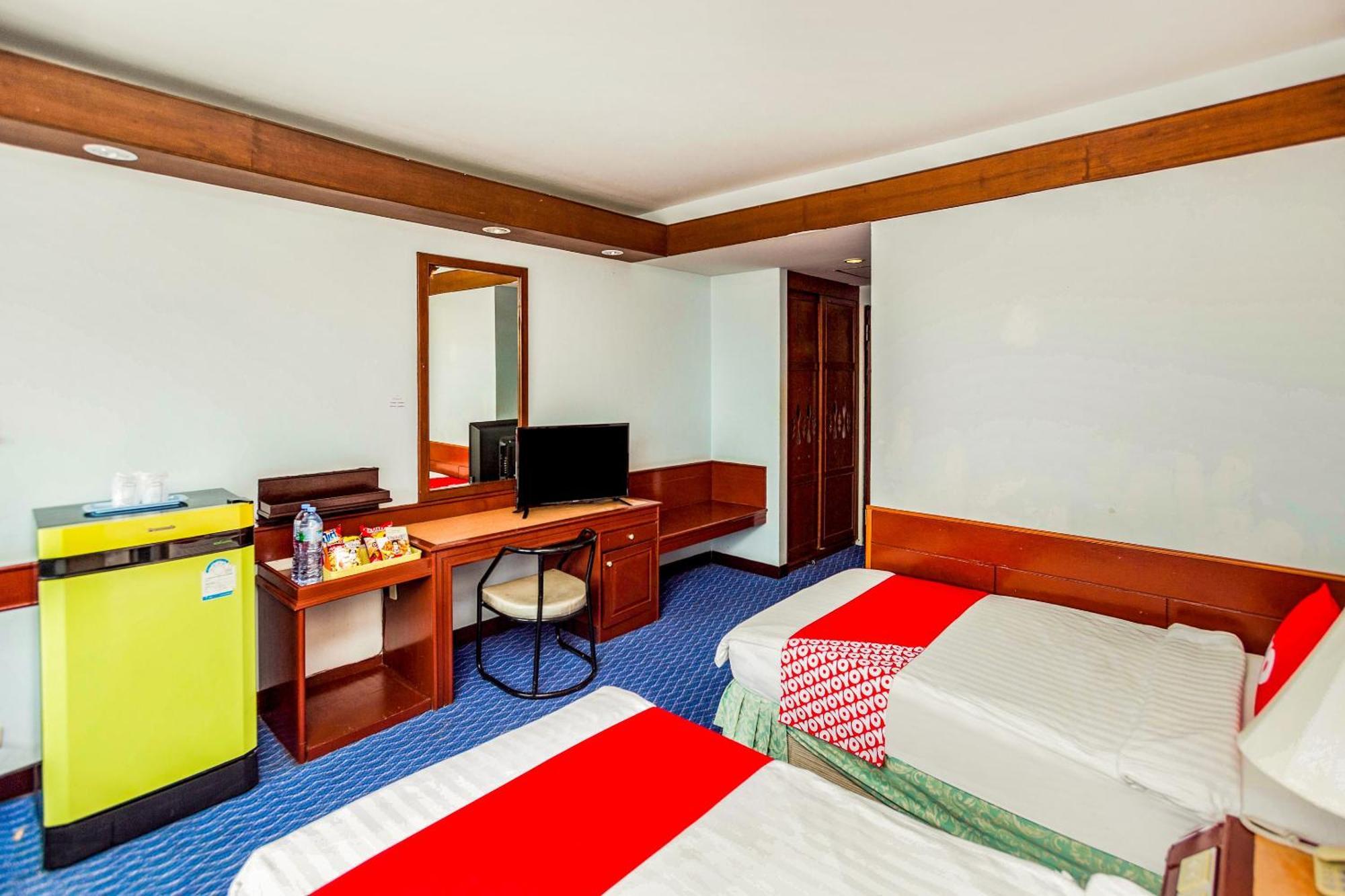 Oyo 441 Grand Thara Hotel Surat Thani Eksteriør bilde