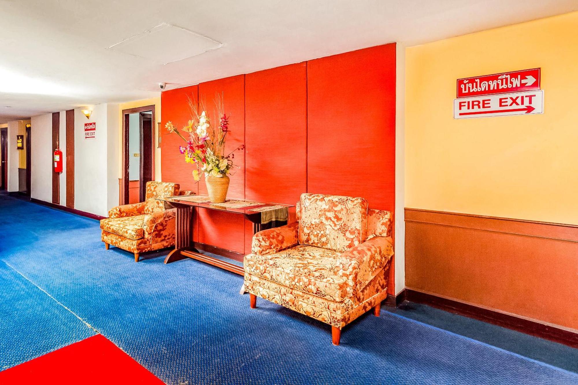 Oyo 441 Grand Thara Hotel Surat Thani Eksteriør bilde