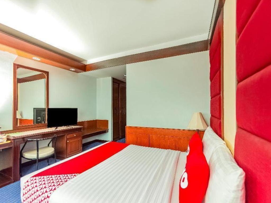 Oyo 441 Grand Thara Hotel Surat Thani Eksteriør bilde