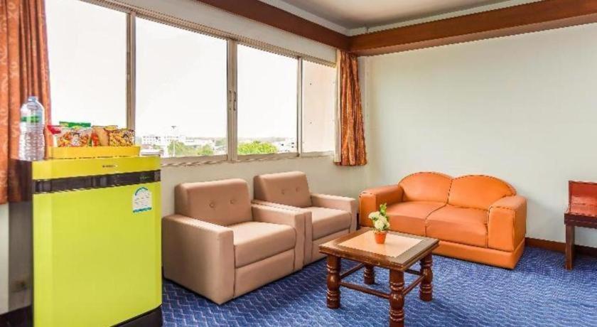 Oyo 441 Grand Thara Hotel Surat Thani Eksteriør bilde