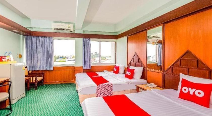 Oyo 441 Grand Thara Hotel Surat Thani Eksteriør bilde